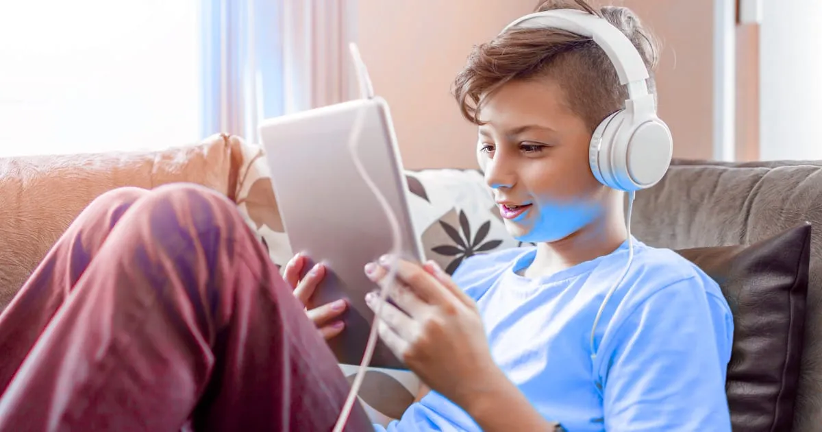 Enhance Online Learning with Kids' Headphones: A Guide
