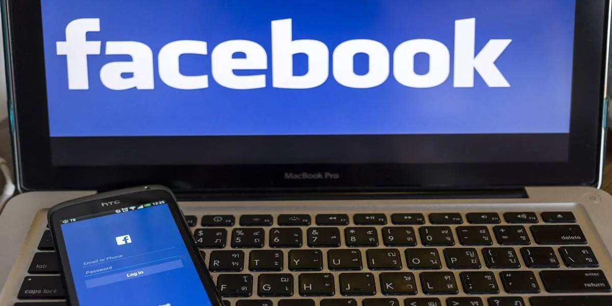 Global Social Media Outage - Facebook, Instagram, WhatsApp Face Issues