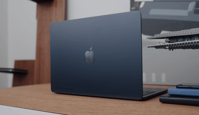 2022 Apple MacBook Air with New Apple M2 Chip (Review)