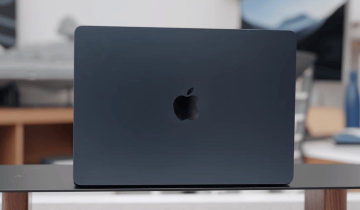 New Apple MacBook Air